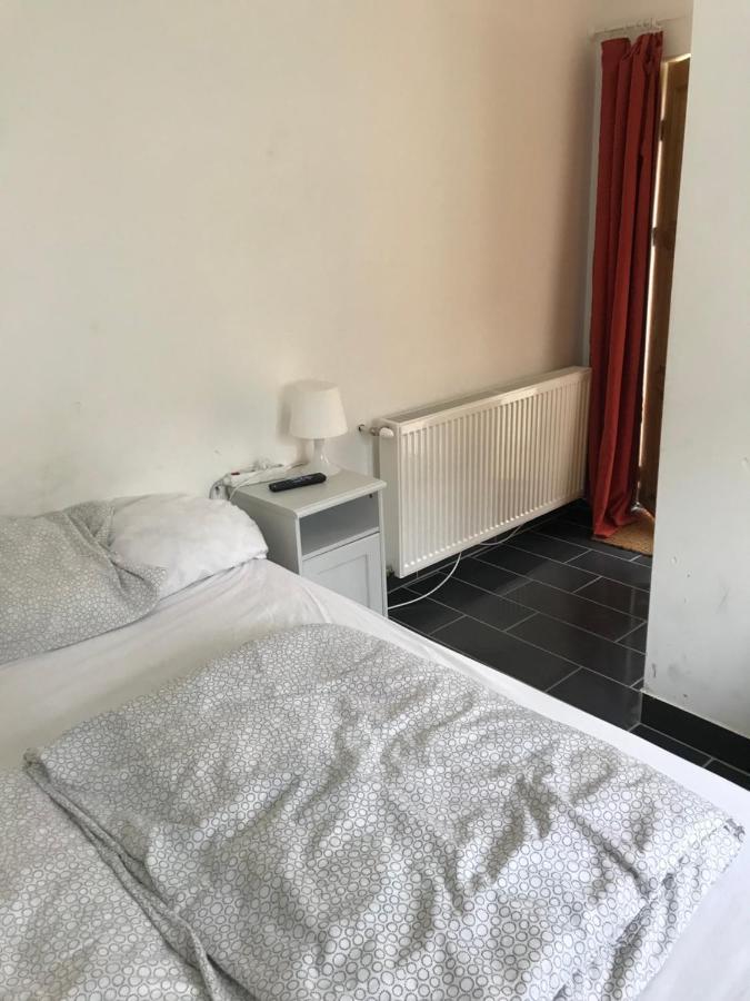 Kerti Franciaagyas Apartman Vác エクステリア 写真